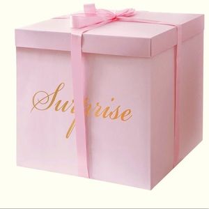 Pinup Vintage Surprise Box: Black Magic XL